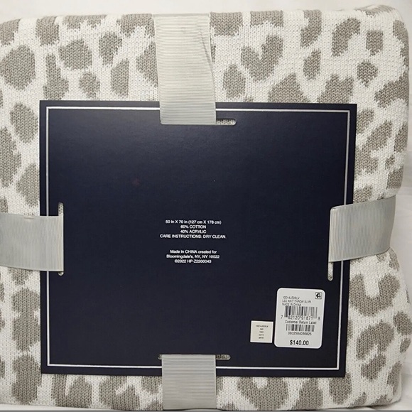 ❤️❤️Hudson Park Collection Key Knit Throw Blanket, Charcoal - Picture 4 of 4